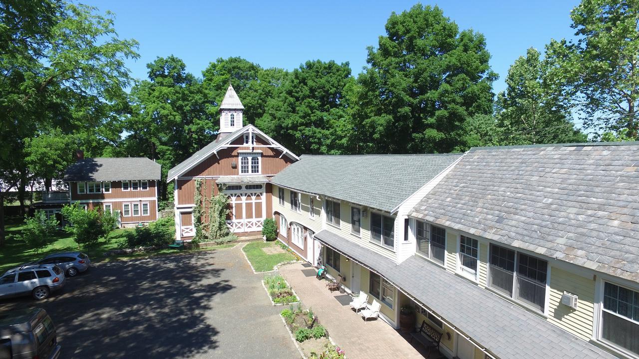 The Black Walnut Inn Amherst Exterior foto